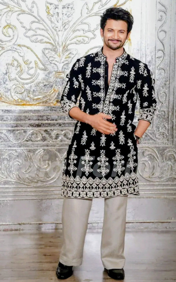Black Velvat Kurta pyjama With Embroidery