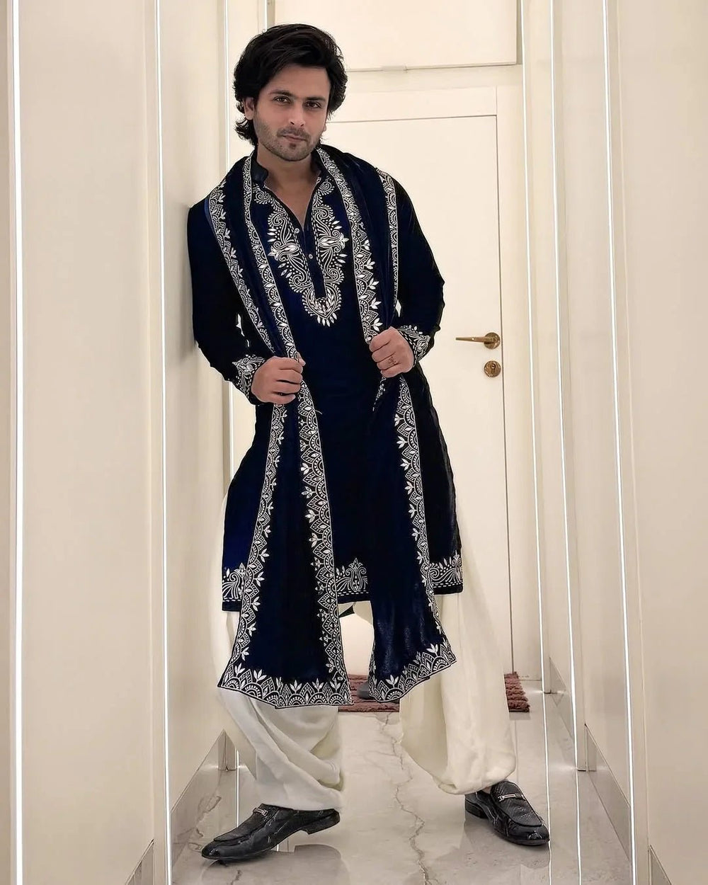 Black Kurta Cream Pajama & Dupatta Embroidery - The Indian Kurta