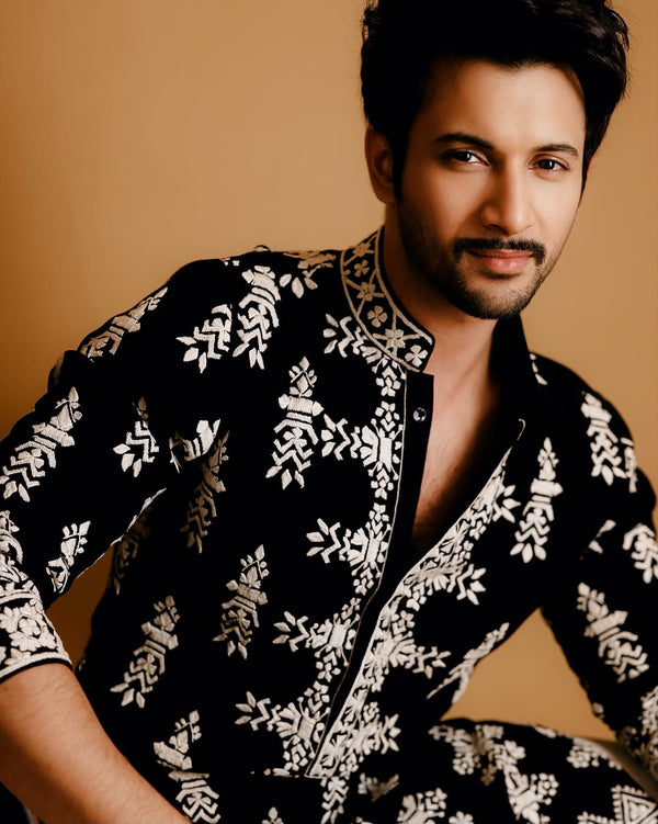 Black Velvat Kurta pyjama With Embroidery - The Indian Kurta