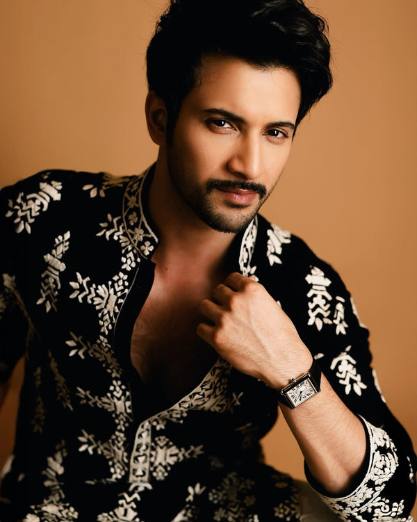 Black Velvat Kurta pyjama With Embroidery - The Indian Kurta