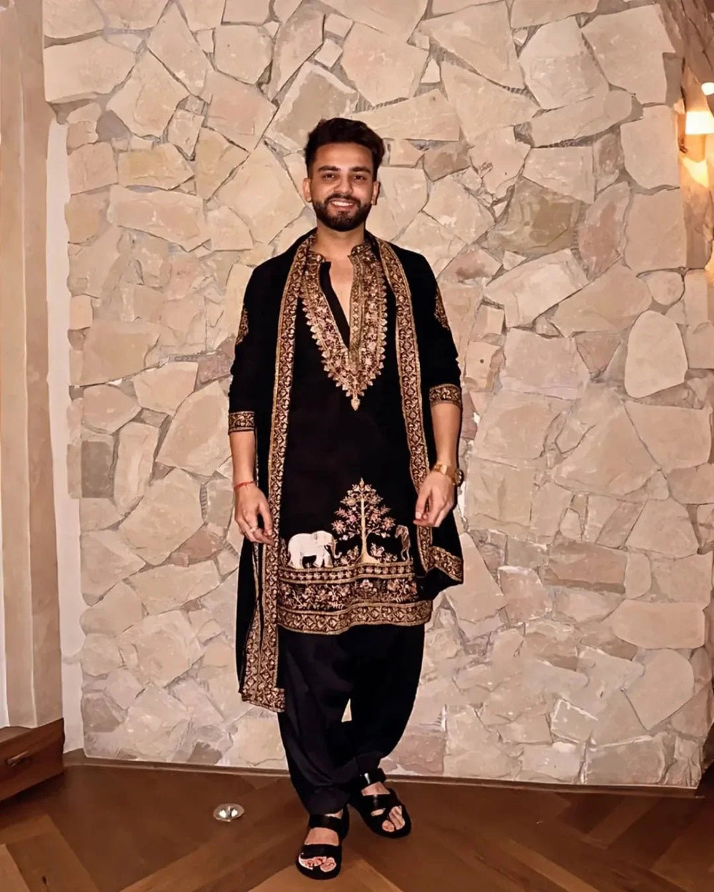 Elvish Yadav Adition kurta Pajama & Dupatta - The Indian Kurta