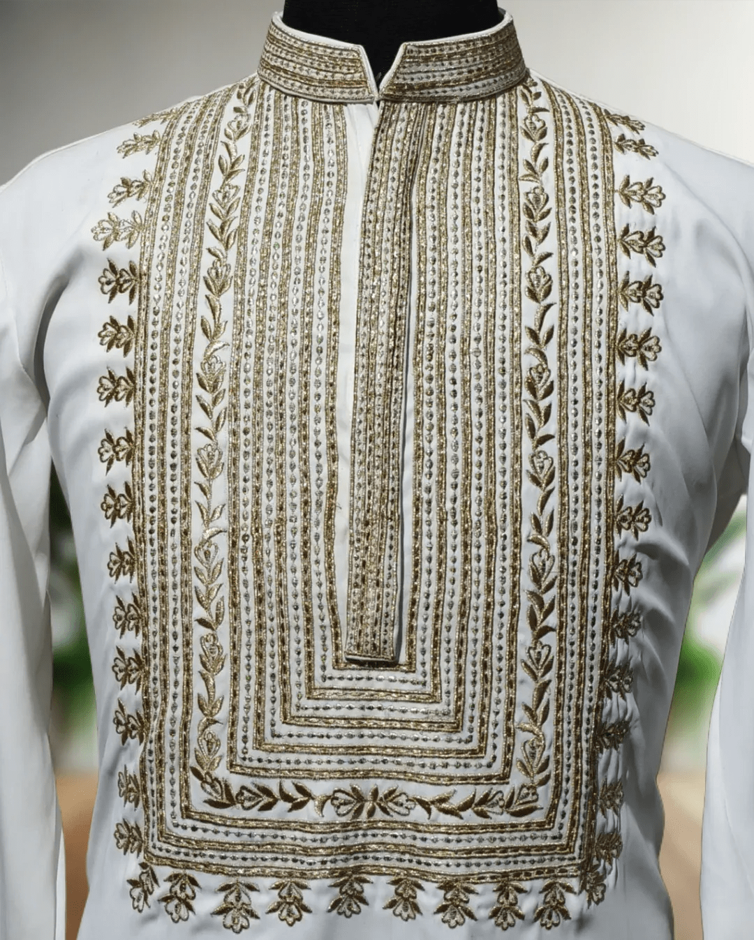 Ivory silk kurta Set With Embroidery - The Indian Kurta