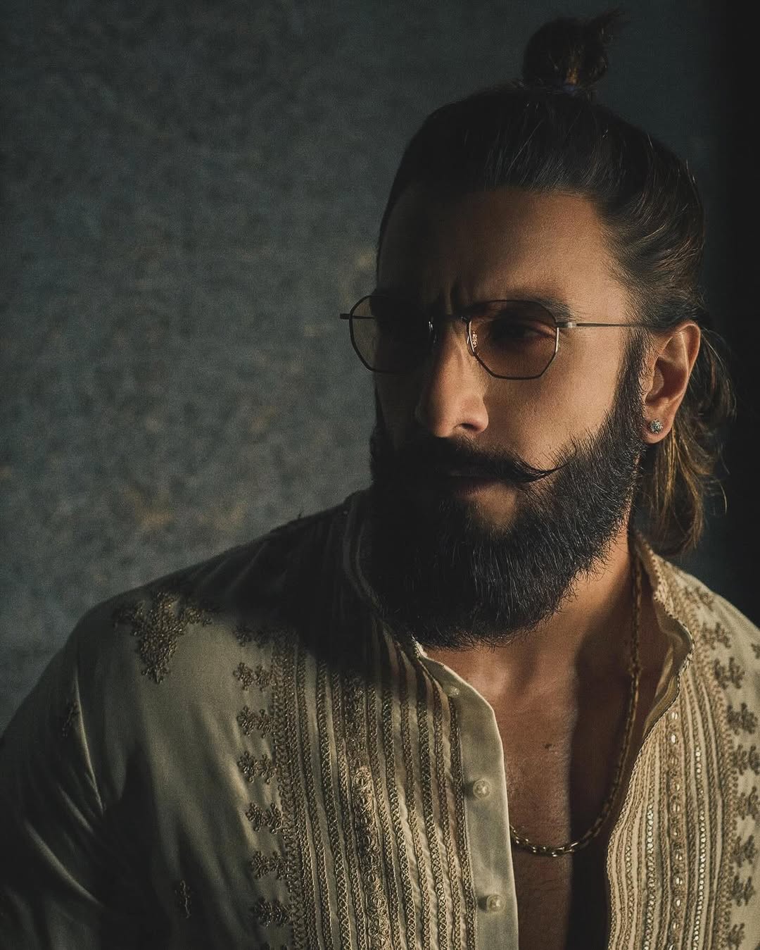 Ranveer Singh Cream Ivory kurta pajama with Embroidery - The Indian Kurta