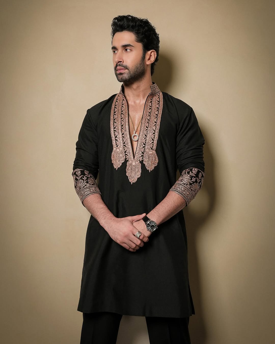 Z Black Celebrities Kurta Pajama Set - The Indian Kurta